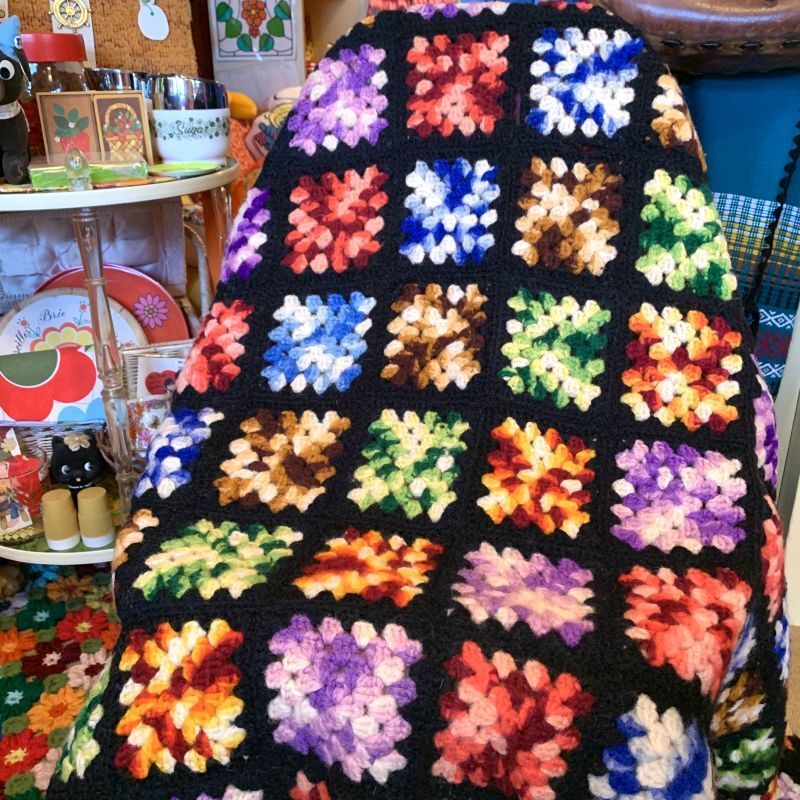画像4: Granny square gradient color knit blanket
