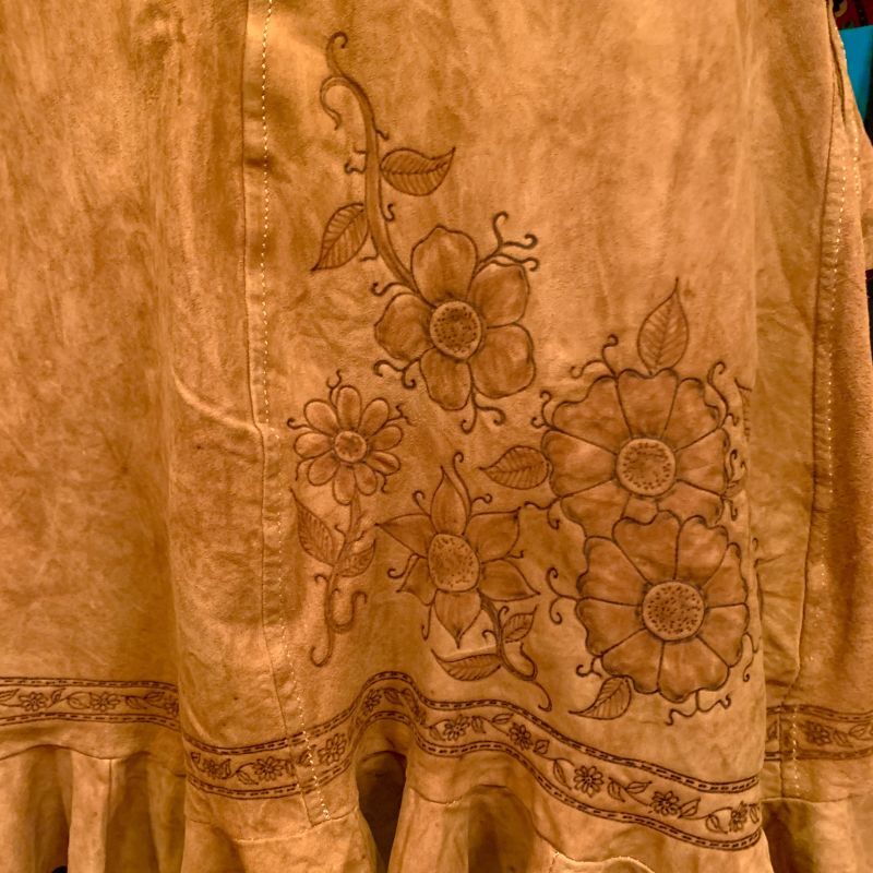 画像: Brown suede flower embossing apron