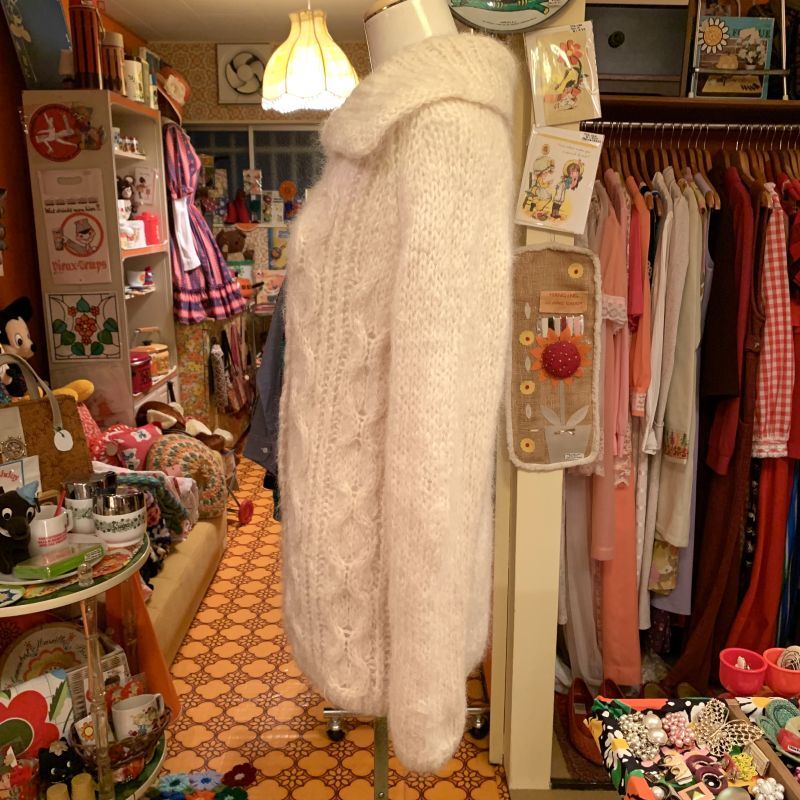 画像: Vintage Ivory wool cardigan