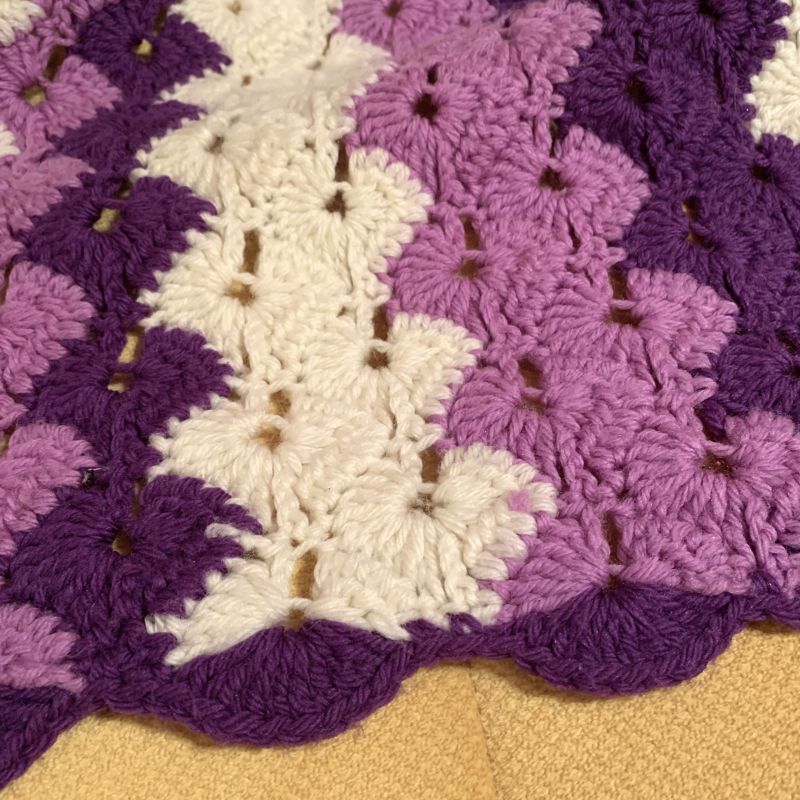 画像: Purple/white Vintage knit blanket