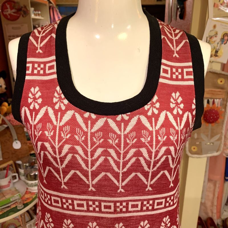 画像: Flower patterned vest