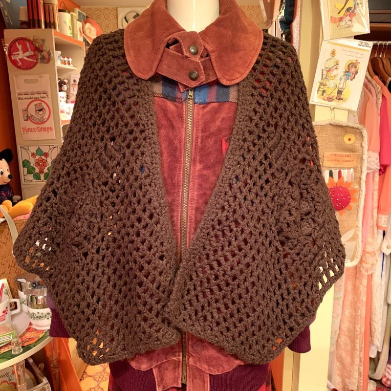 画像: （SALE）Brown crochet cape