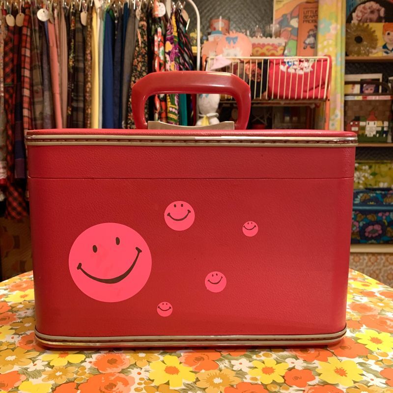 画像: Vintage makeup box with smileseal