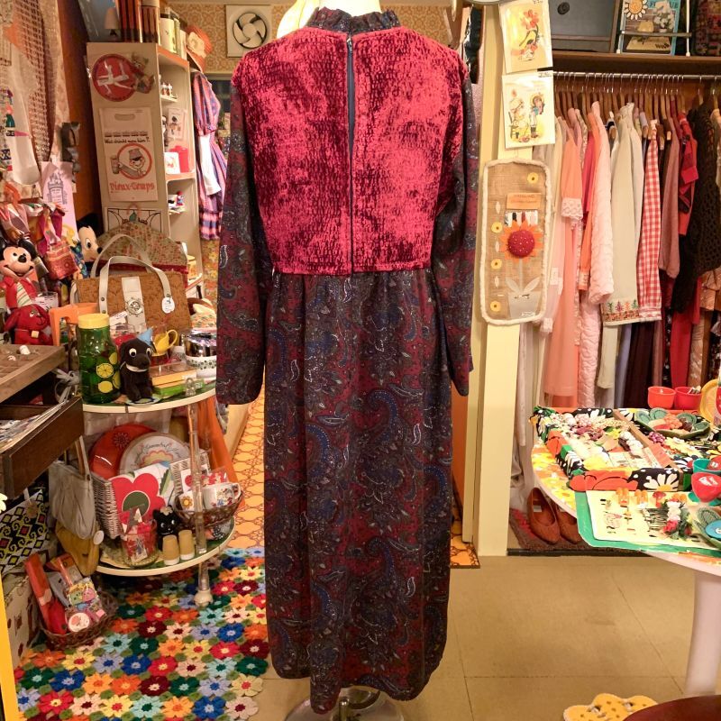 画像:  Velor switching paisley pattern dress