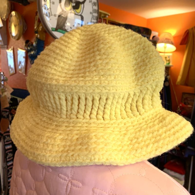 画像: Vintage Yellow knit hat