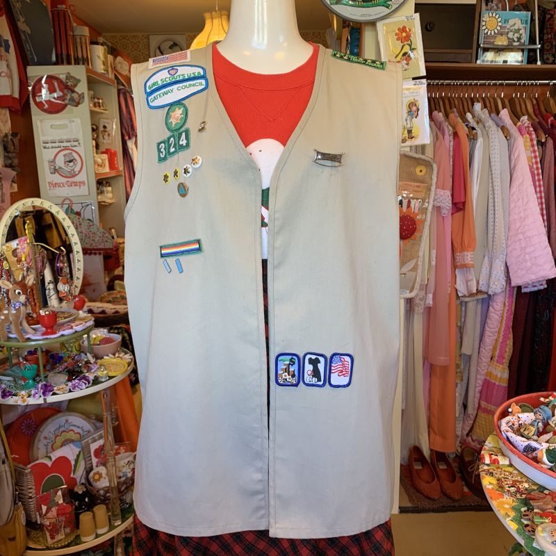 画像: Girl scout vest