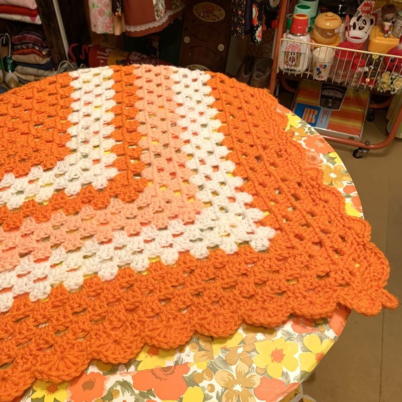 画像: OR/WH Crochet blanket