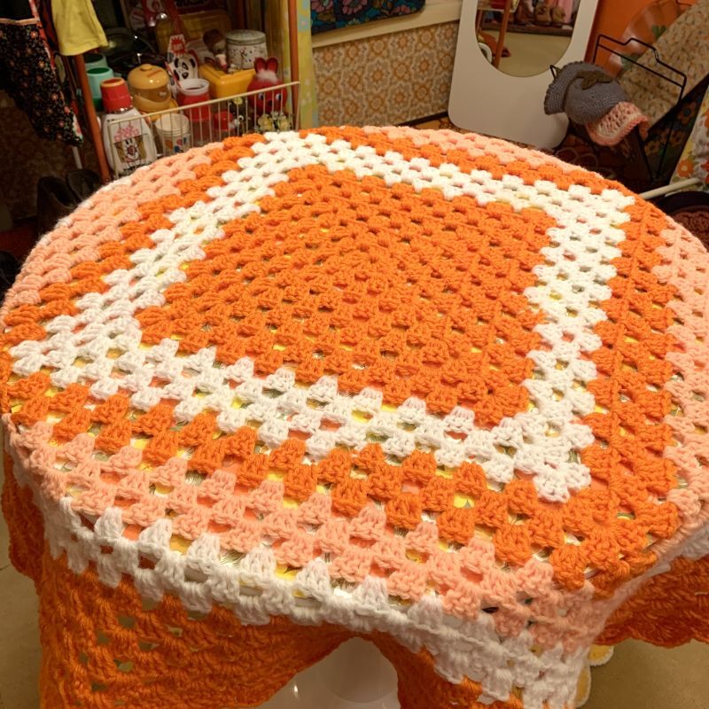 画像: OR/WH Crochet blanket