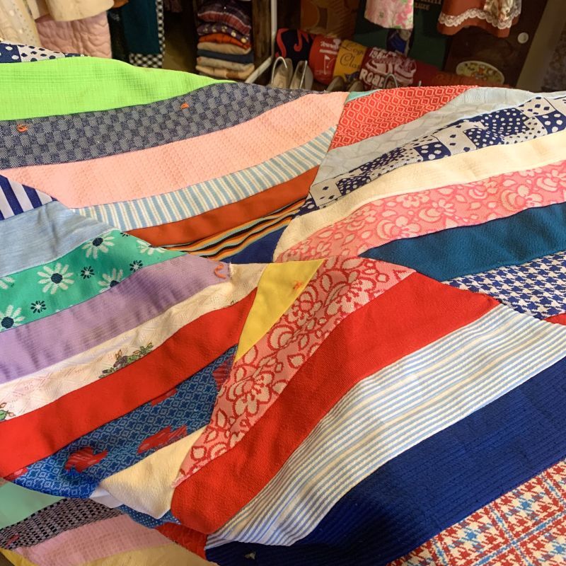 画像: VINTAGE Patchwork quilt  BigSize