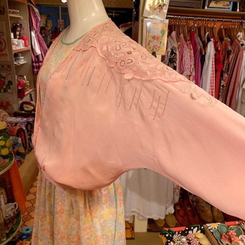 画像: ballerina pink cutwork silk jacket