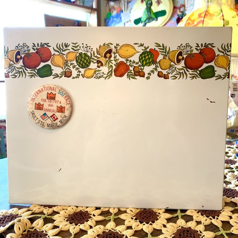 画像: Vintage vegetable pattern board with magnet