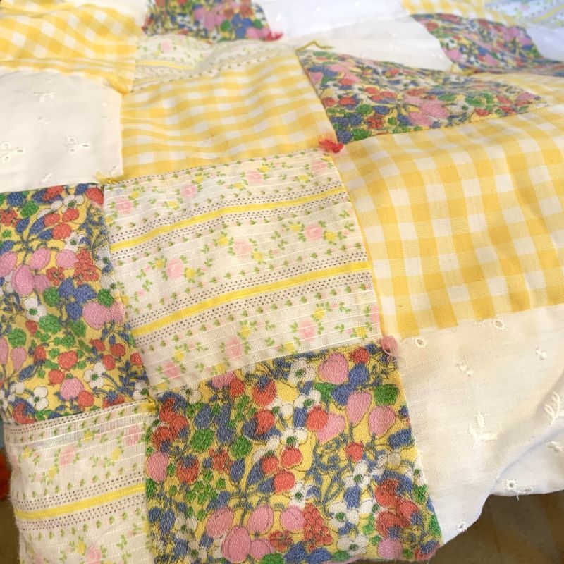 画像: Vintage flower patchwork quilt mat