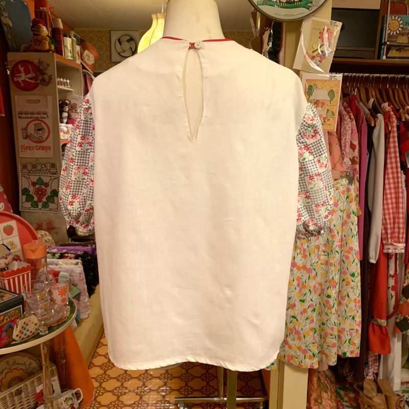 画像: Vintage flower embroidery puff sleeve top