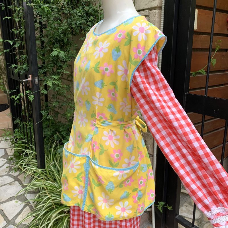 画像: 70'S Strawberry&Flower pattern apron top