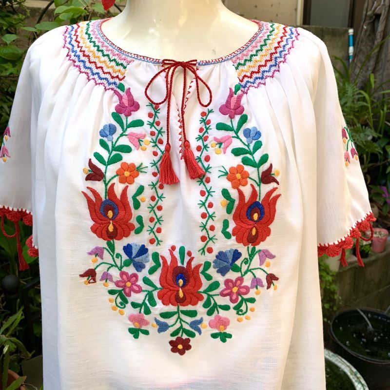 画像: Vintage Hungary kalocsa embroidery top