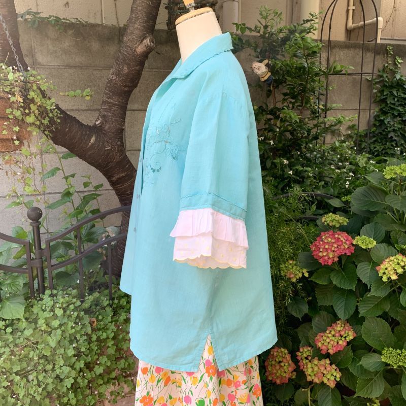 画像: Mint Green dot embroidery frilled sleeves blouse