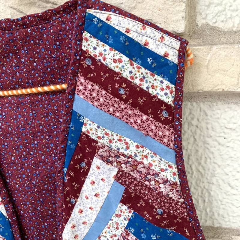 画像: Vintage reversible patchwork vest