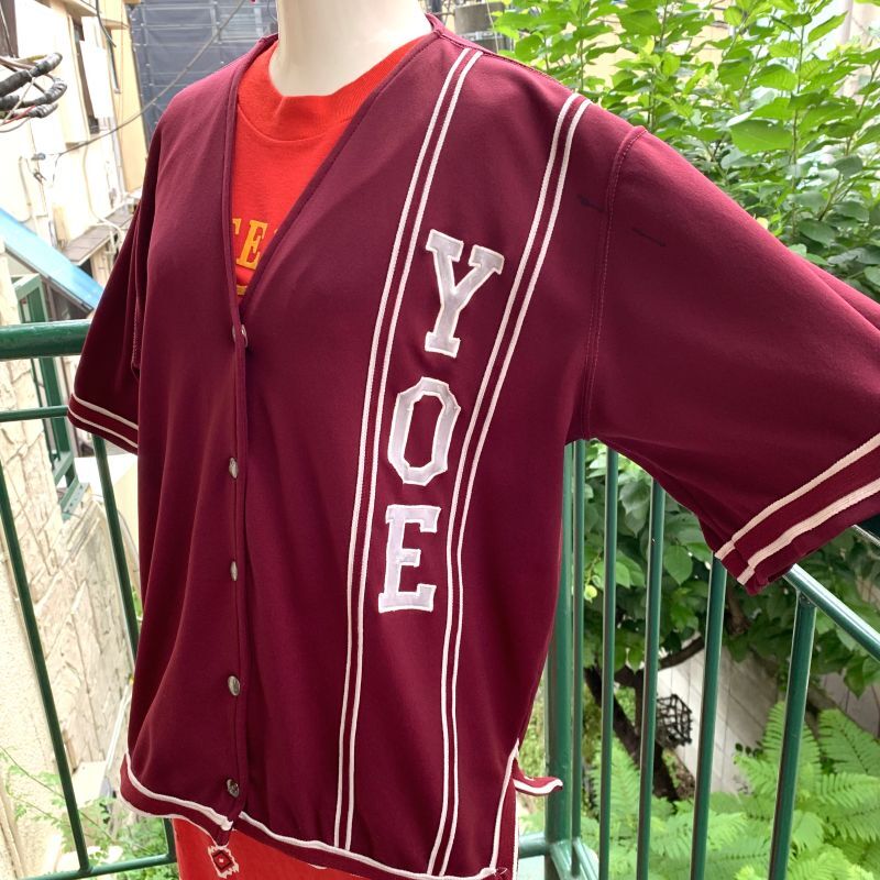 画像: Vintage bordeaux/white baseball shirt