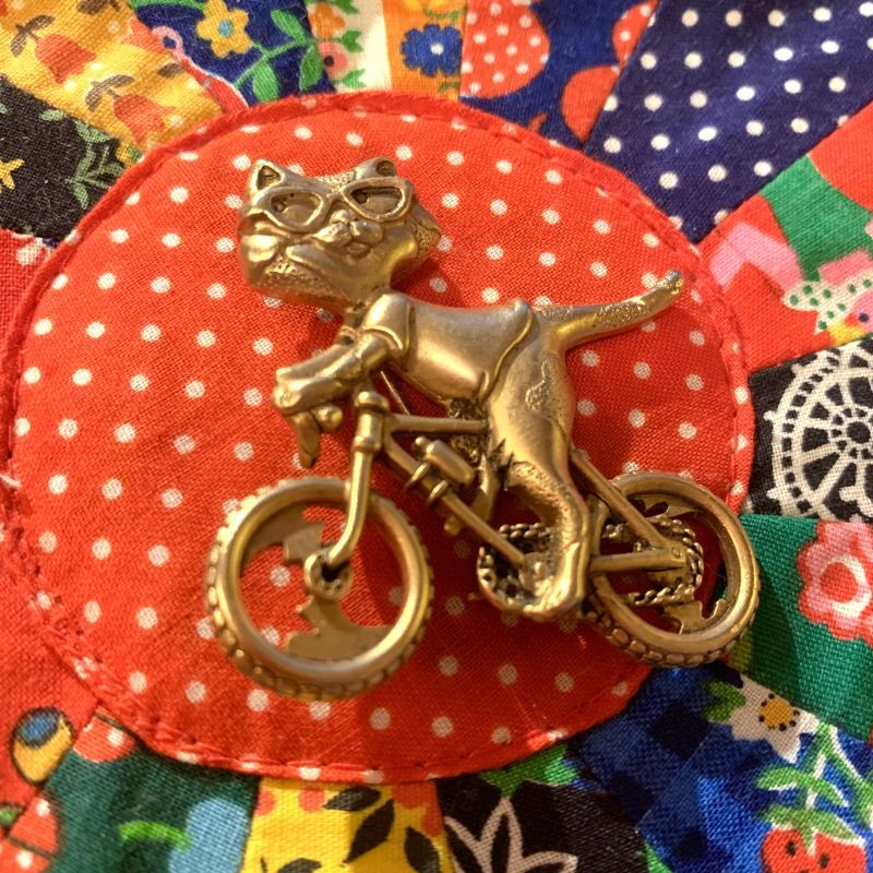 画像: Vintage Bueen cat broach