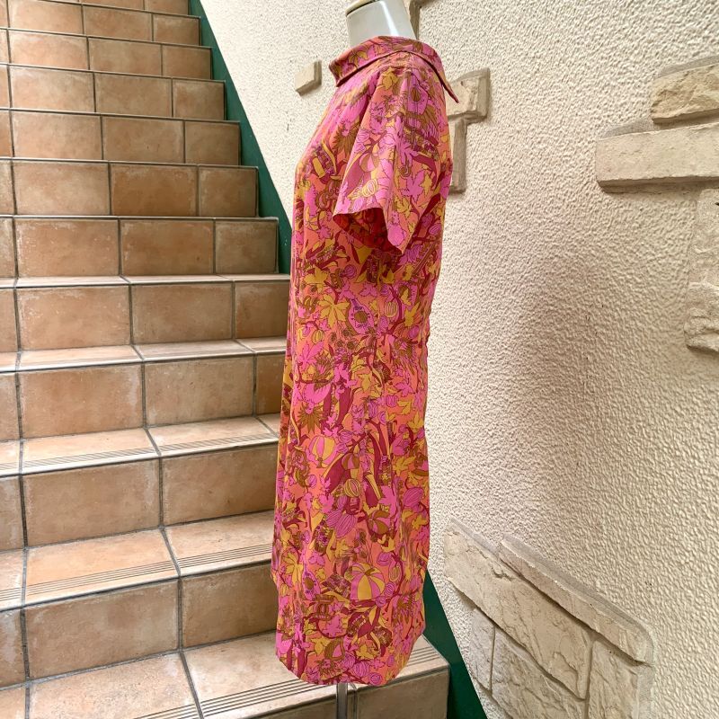 画像: Vintage patterned dress