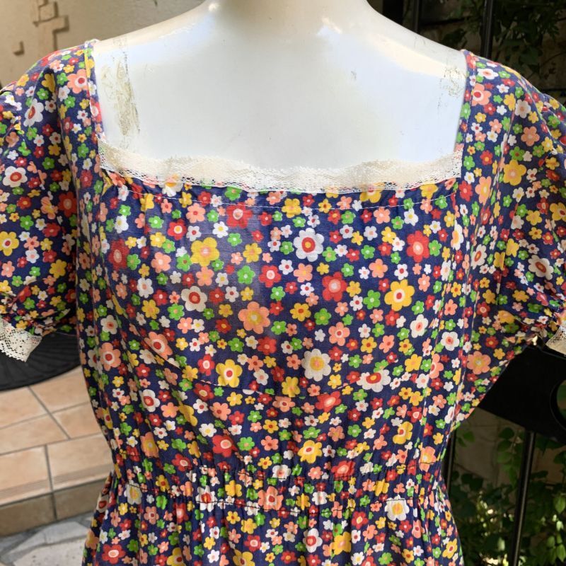 画像: Pop Flower pattern puffsleeve dress