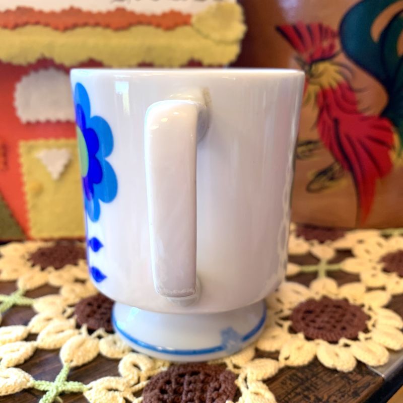 画像: Vintage flower pattern stemmed mug  (A)