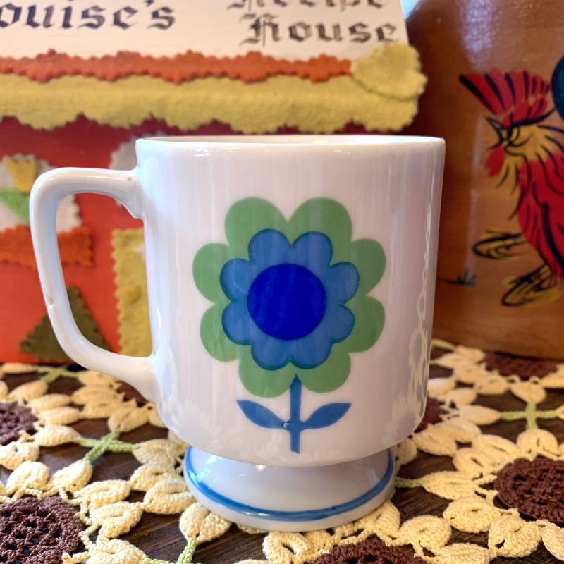 画像: Vintage flower pattern stemmed mug (B)