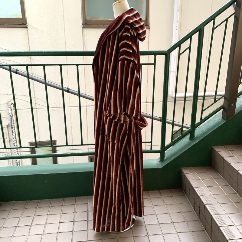 画像: Sears社  Velor stripe hood gown robe