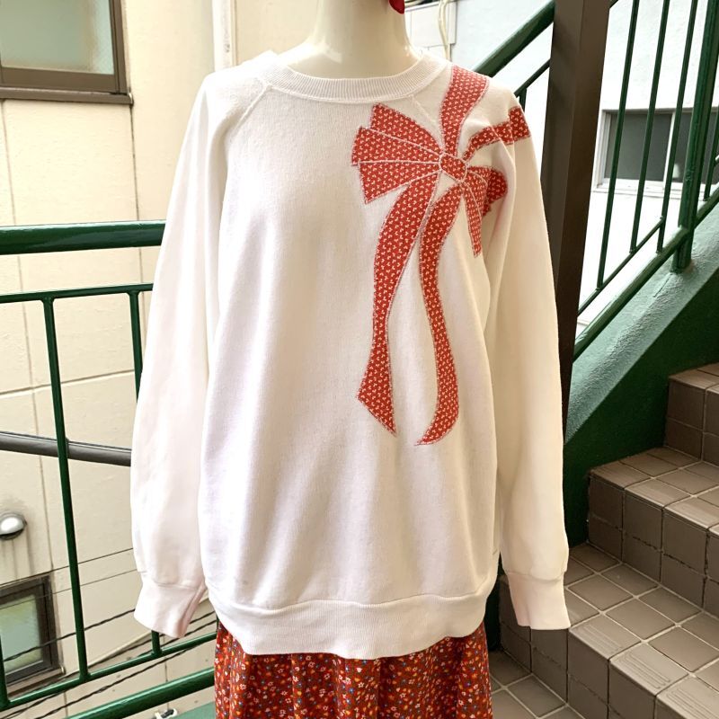 画像: Vintage ribbon patch raglan sleeves sweat