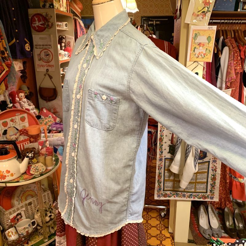 画像: Vintage mushroom&flower embroidery chambray shirt