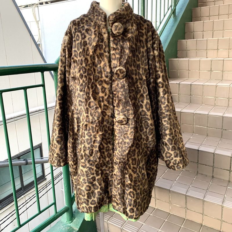 画像: Vintage leopard eco fur coat