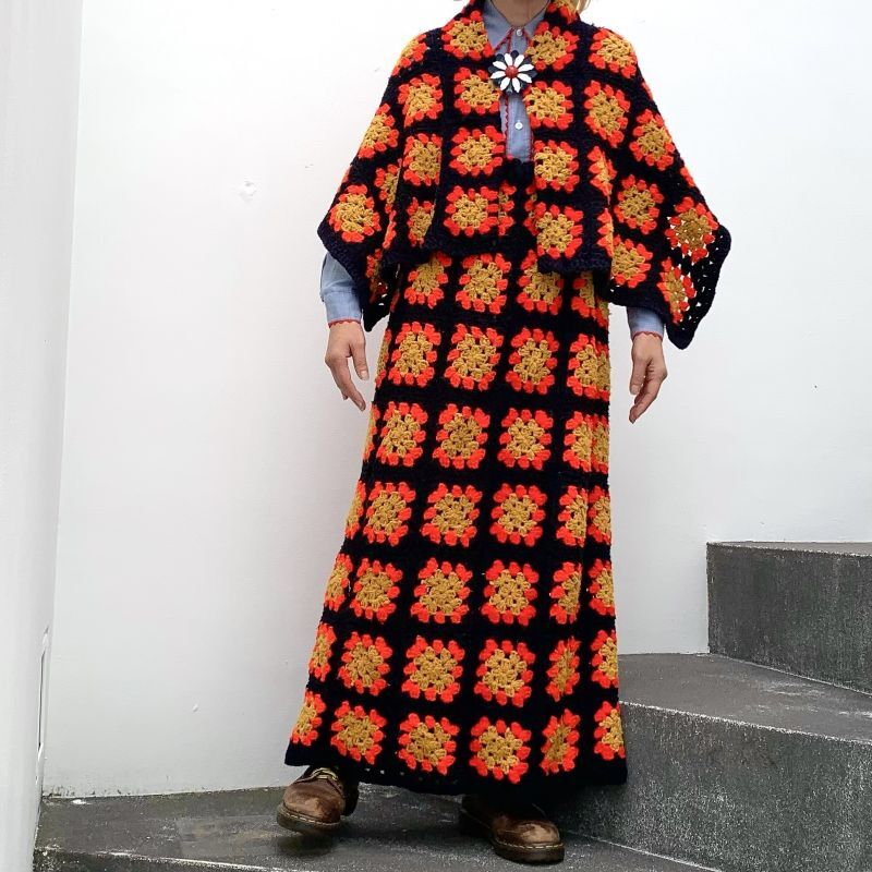 画像:  Vintage Granny square cape&skirt