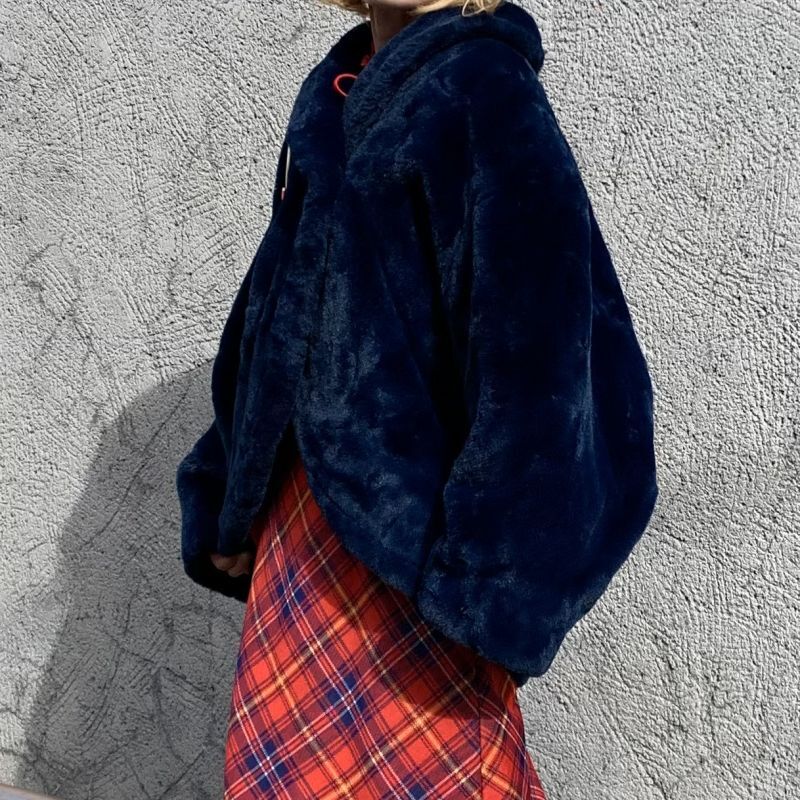 画像: Vintage navy eco fur jacket