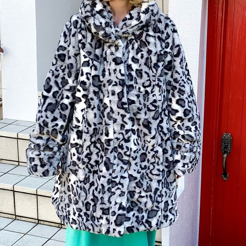 画像: (SALE) Vintage bk.gy leopard eco fur reversible coat