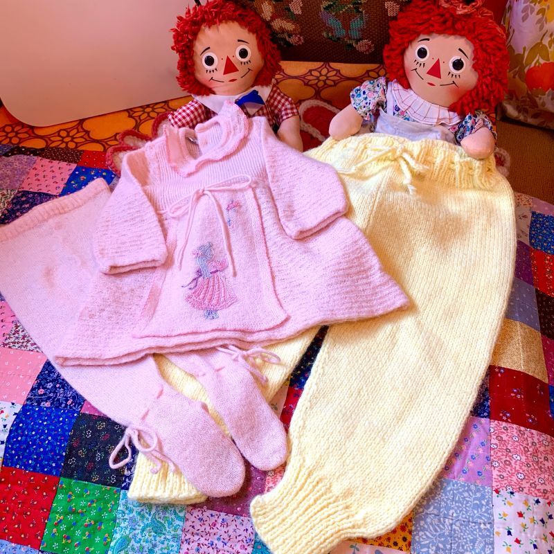 画像1: Vintage girl embroidery patch  baby knitwear setup
