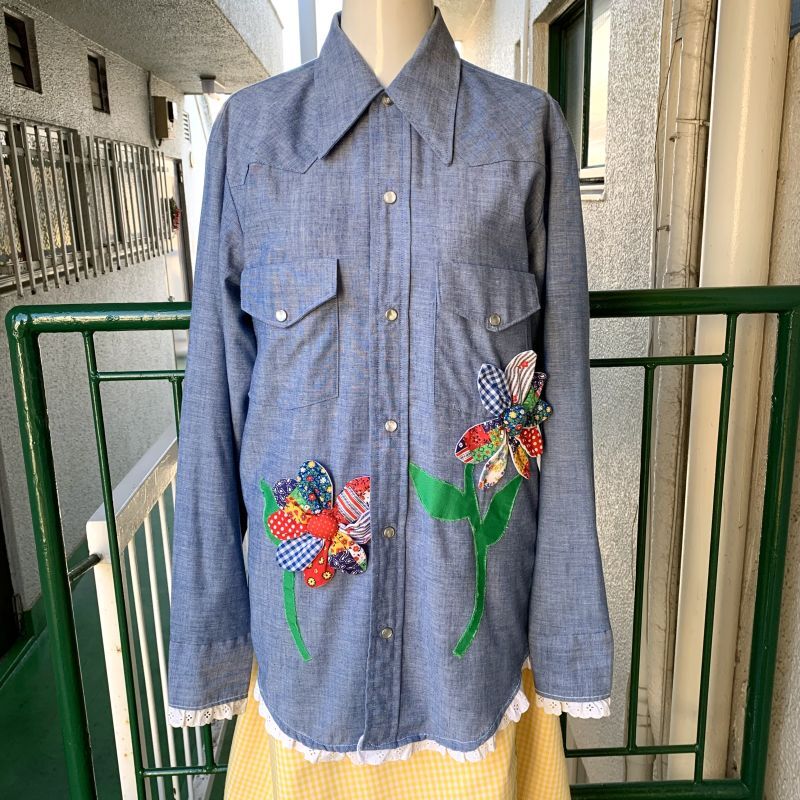 画像: Vintage flower patch chambray shirt