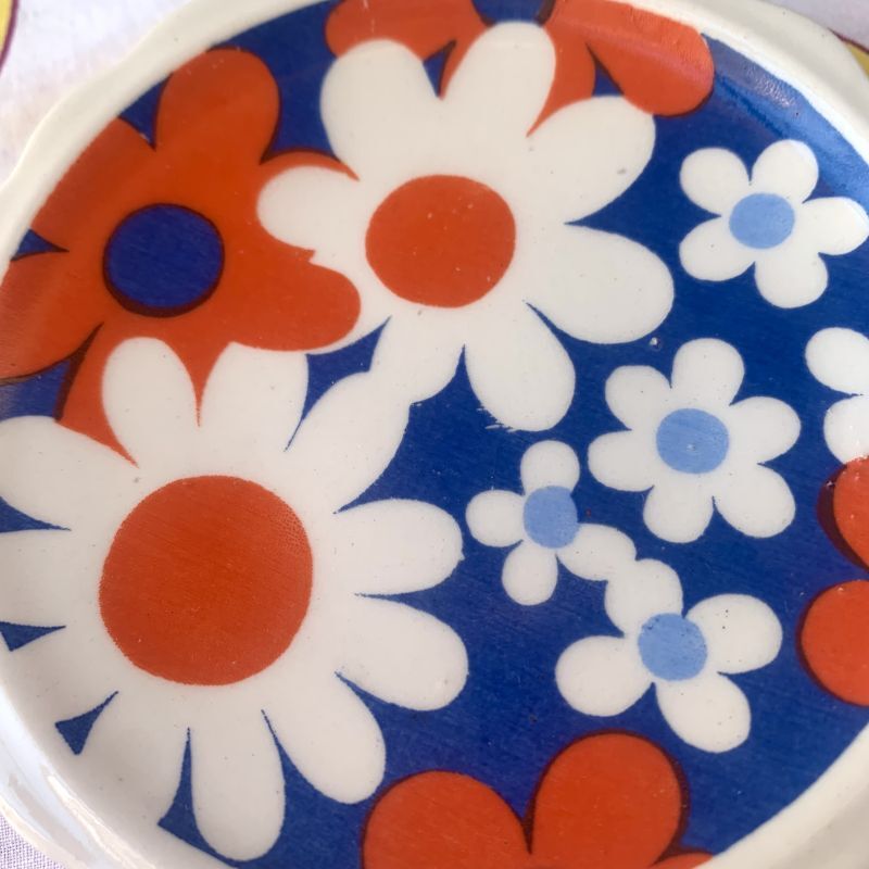 画像: Vintage pop flower small plate