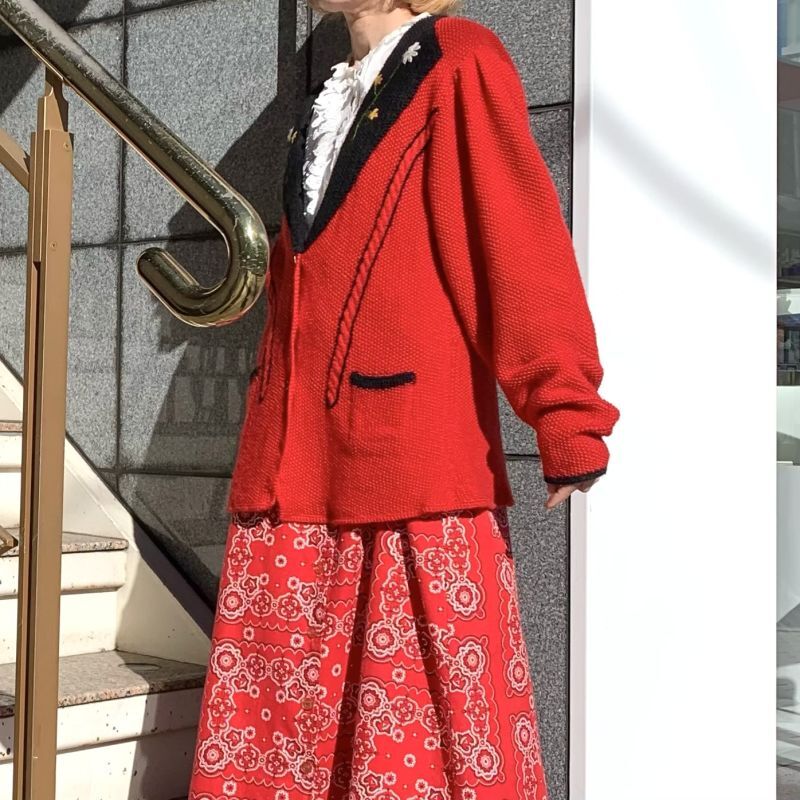 画像: (SALE) Vintage flower embroidery tyrolean cardigan