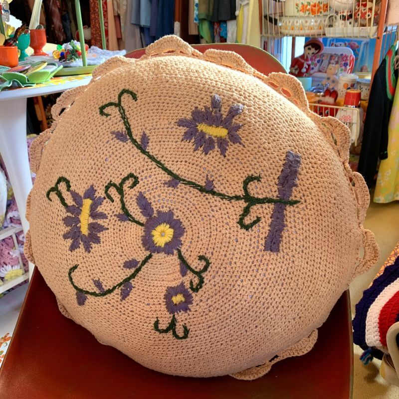 画像: Vintage flower pattern cotton knit cushion