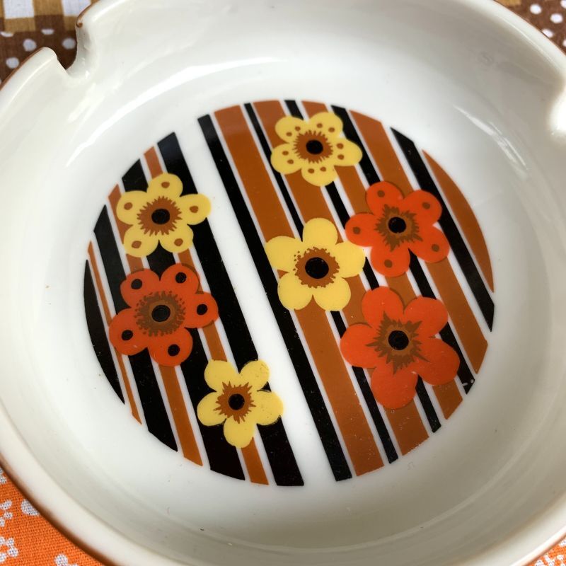 画像2: Vintage Flower printed ashtray