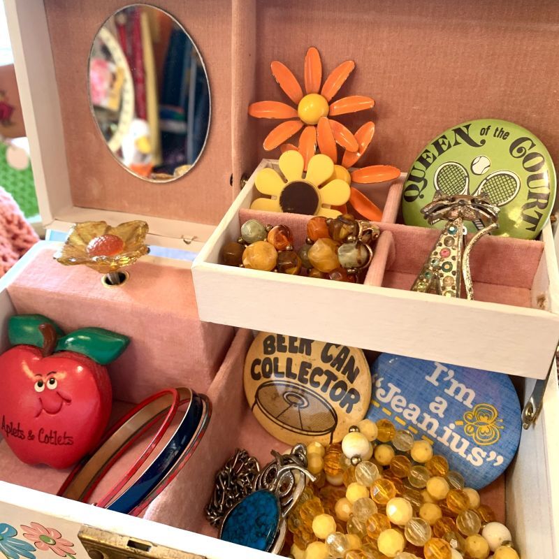 画像1: Vintage lucite flower jewelry box