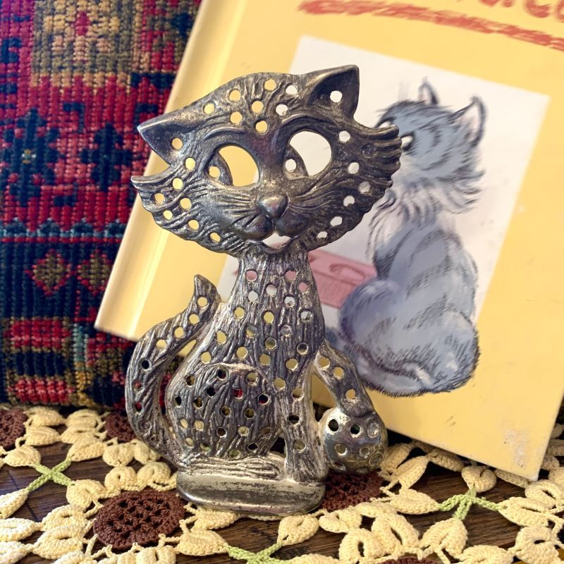 画像: Vintage cat earring holder