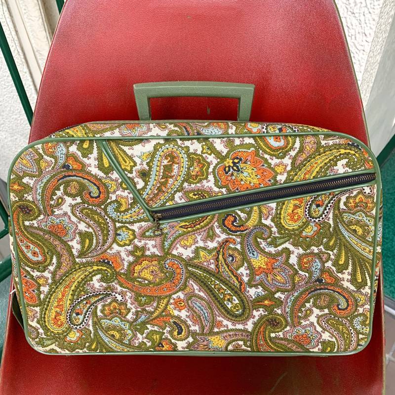 画像: Vintage paisley pattern trunk bag