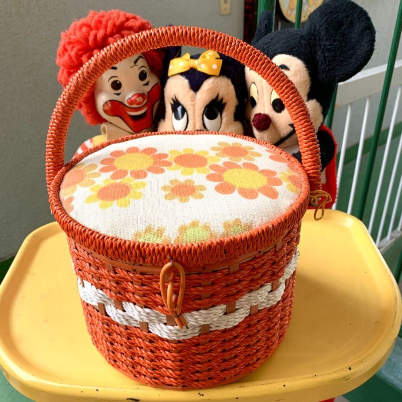 画像1: Vintage flower pattern sewing basket