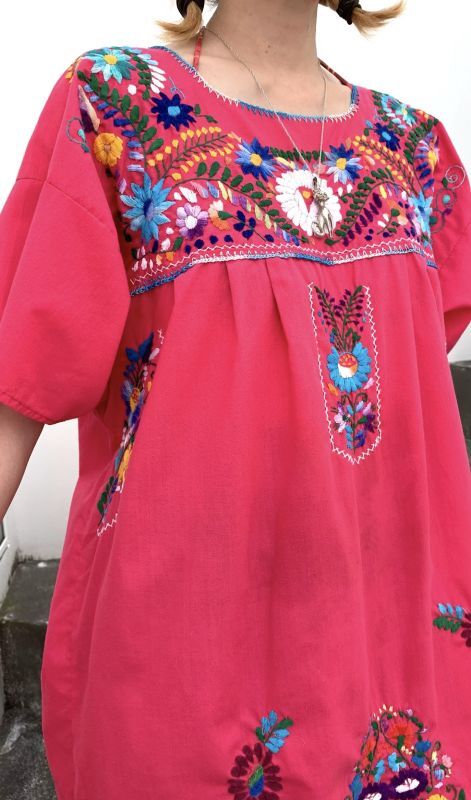 画像: Vintage flower embroidery mexican dress