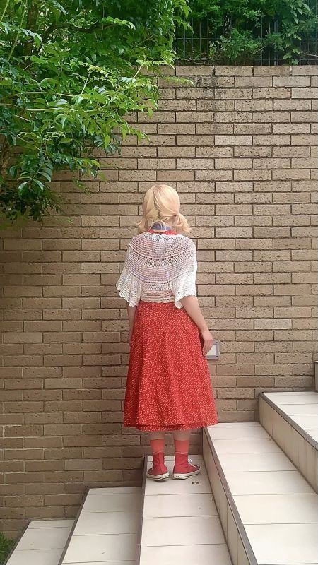 画像: Vintage flower pattern butterfly patch wrap dress