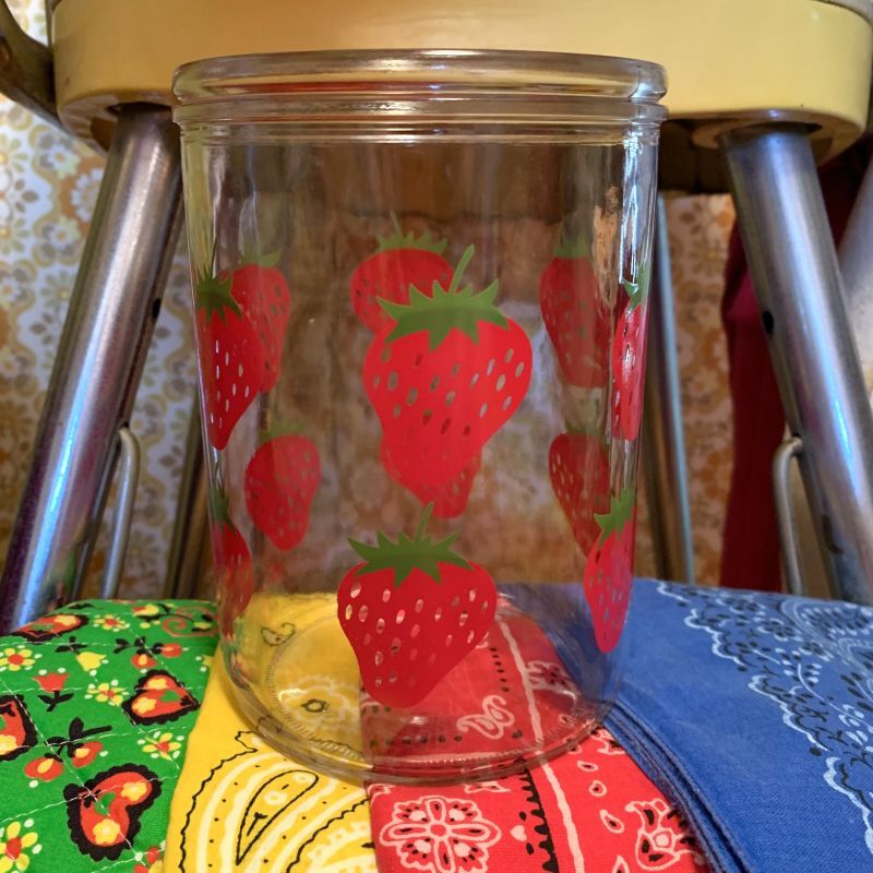 画像: Vintage strawberry pattern glass pot