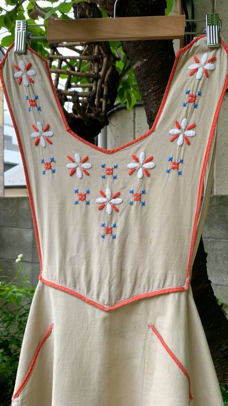 画像: Vintage flower embroidery apron