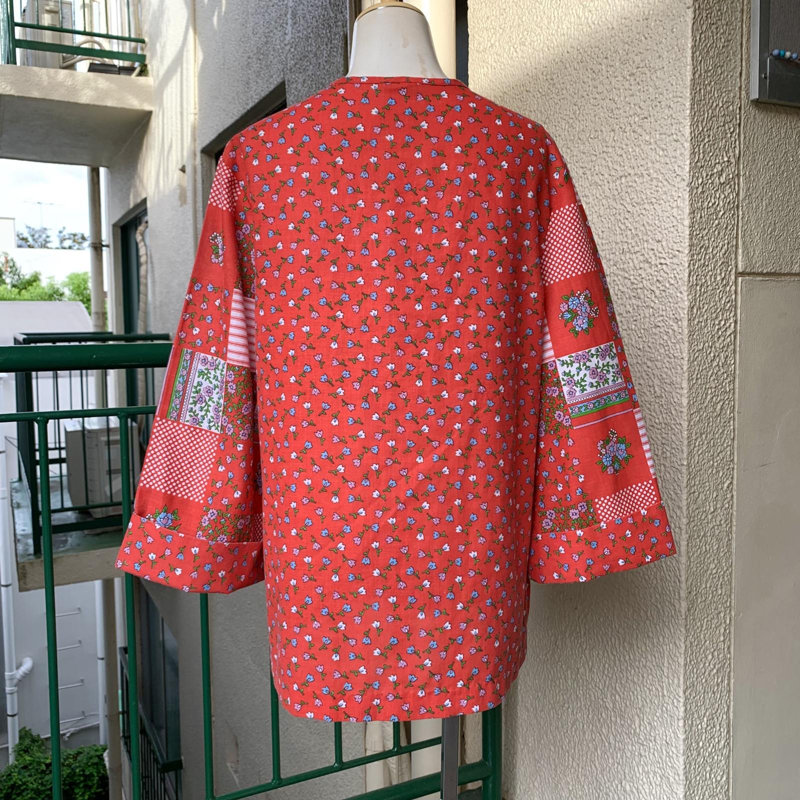 画像: Vintage flower patchwork printed top