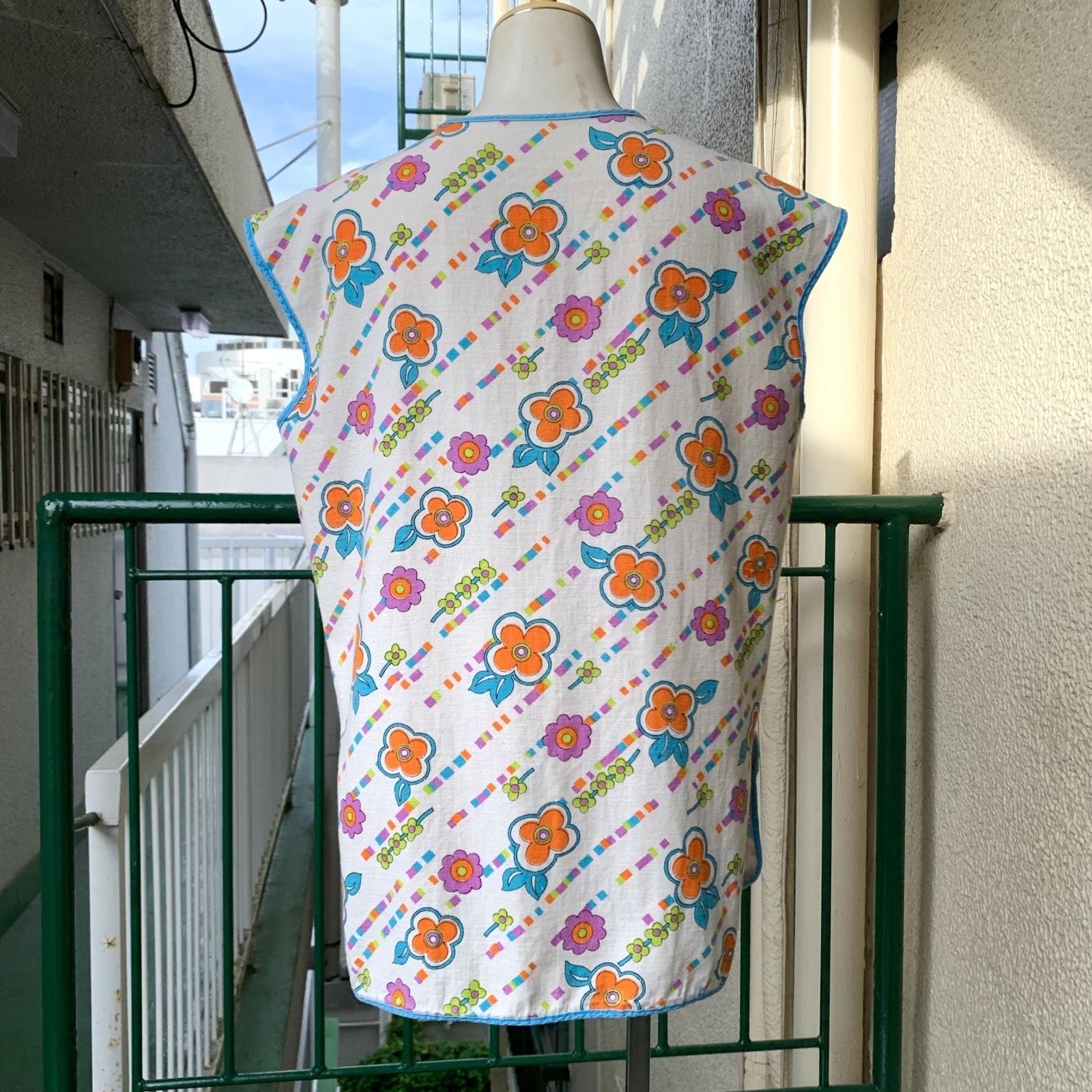 画像: Vintage flower printed apron top